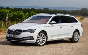 Skoda Superb Combi 2019 года (WW)